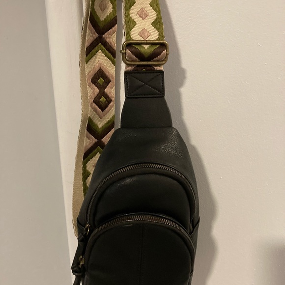 Sonoma Handbags - Sling bag